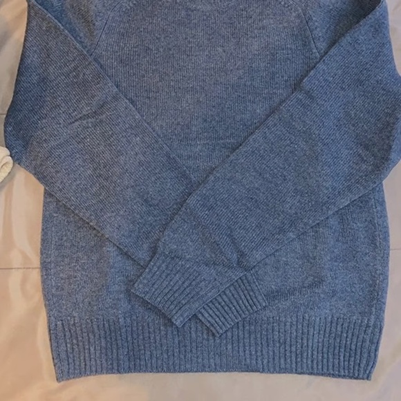 Uniqlo 100% Premium Lambswool Crewneck Sweater - Picture 4 of 8